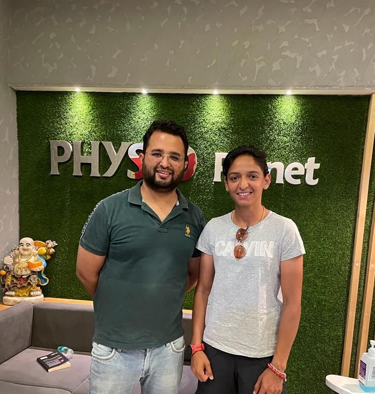 Cricketer Harmanpreet Kaur visiting Physio Planet, Panchkula
